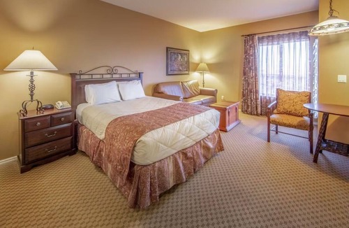 Genoa Hotel | 3 Units | Mountain Thrill Escape | Outdoor Fun & Hot Springs Retreat