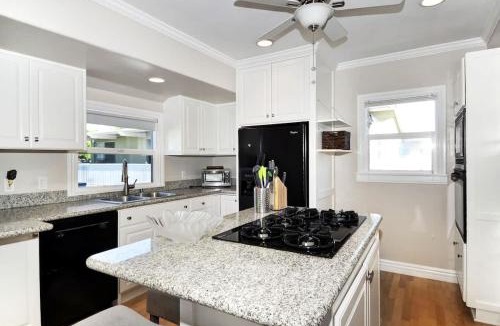 Balboa Peninsula House | 313 E bay A & B - Balboa Cottage with Bay Views from Deck