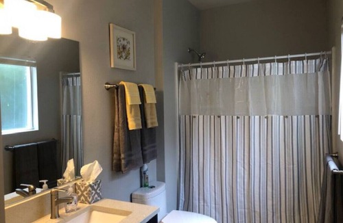 Longview Apartment | 3143 Dover #2 · Modern Apartment High End Finishes & Washer/Dryer In-unit.