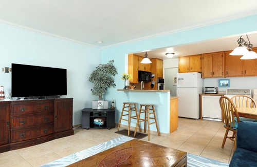 Downtown House | 331 San Luis Avenue: 2 BR, 1 BA Duplex in Pismo Beach, Sleeps 4