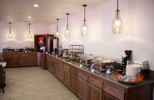 Atascadero Hotel | 35 m² Hotel ∙ 127 guests
