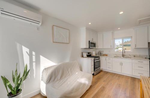 Chino Apartment | 35 Mi to LA: Modern Apartment in Chino!