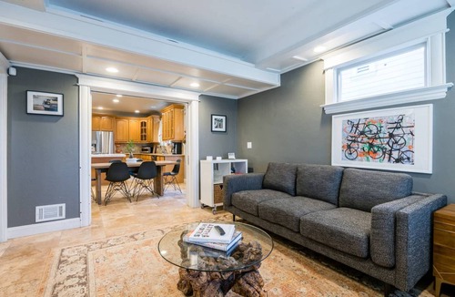 Horace Mann House | 350 · Quiet Victorian Bungalow in downtown San Jose