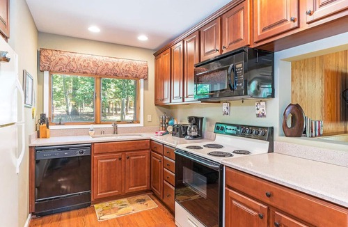 Incline Village Condo | 39 McCloud | 2BR/2BA Incline Village | Hot Tub
