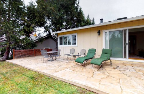Groveland House | 3BR Golf-Course-Front Home w/Game Room