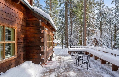 Timberland House | 3BR Mountain Cabin-Near Beach & Slopes