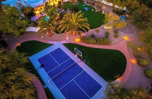 Cactus Acres Villa | 3Million$ LuxWaterSlide Getaway*PickleBall*Golf*