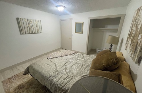Carver House | 4-Bedroom Charming and Spacious Farmhouse
