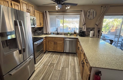Glendale House | 4-BEDROOM SPACIOUS HOME WITH A POOL, PERFECT FOR A FUN/RELAXING TIME IN ARIZONA