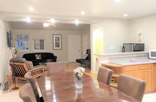 Oakland House | 4+br/2ba house near OaklandAirport & RaiderStadium