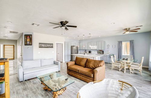 Sunridge Estates House | 4 Mi to Casinos: Mtn-View Home in Bullhead City!