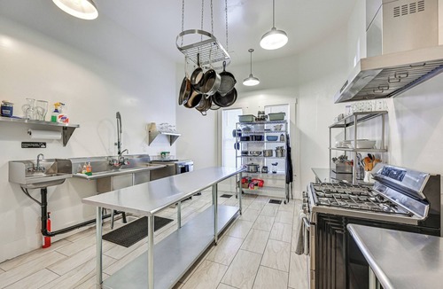 Swiss Manor House | 4 Mi to Downtown Flagstaff: Getaway w/Views