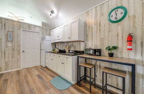 Picayune Cottage | 4 Mi to Dtwn Picayune! Piney Woods Tiny Home