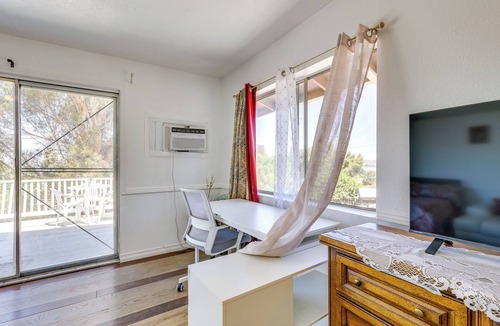 Lakeland Village Apartment | 4 Mi to Shore: Lake Elsinore Studio w/Mtn Views