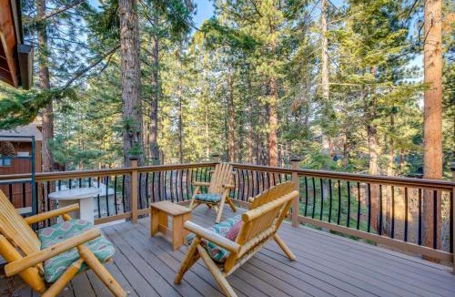 Tahoe Village House | 4 Mi to Slopes: Family-Friendly Stateline Home!