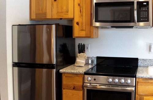 Tahoya Shores Hotel | 4 Units w/Kitchen & Free Parking | Tahoe Vista Lakefront