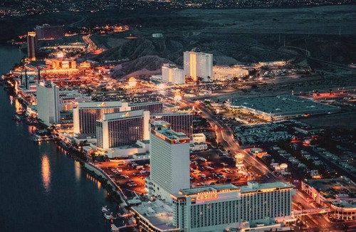 Laughlin House | 4 x Sedona Queen Smoking Rooms at Edgewater Casino Resort