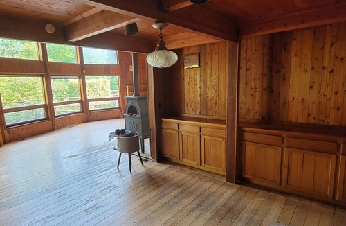 Randle Cabin | 40 minutes from White Pass! EV charging! New photos coming after remodel.