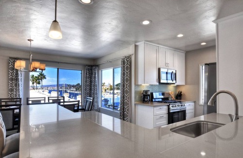 Townsite Condo | 401B Marina Del Mar Penthouse Harbor & Ocean View