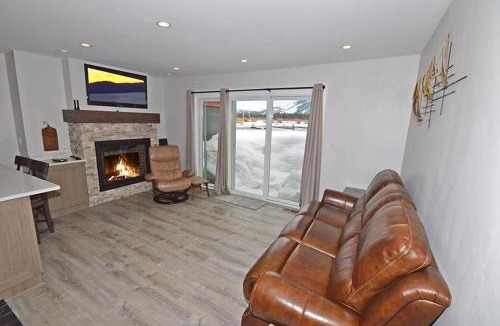 Tahoe Keys Apartment | 405 Ala Wai Blvd, 180 condo