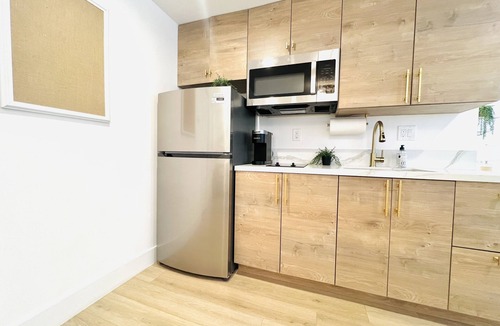 Corridor Apartment | 4173-Quaint Studio