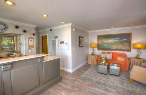 Morro Bay Hotel | 456 Embarcadero Inn & Suites