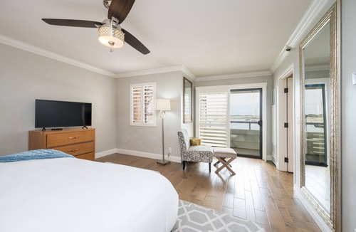 Morro Bay Hotel | 456 Embarcadero Inn & Suites