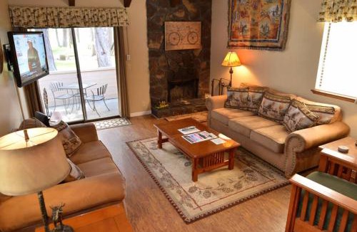 Tennis Village Apartment | 46 Tennis Village