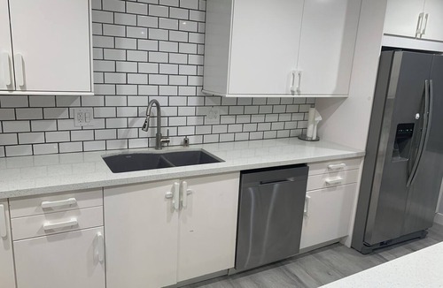 Lyon Street House | 4BR Family Home | 12 min Disney | 15 min to Beach
