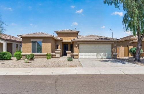 Estrella Mountain Ranch House | 4BR Goodyear Home | Sleeps 10 | W/King Bed