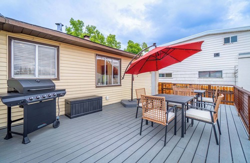 Old Southwest House | 4BR Home w/Hot Tub, Grill, Foosball & Cornhole