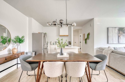 Humboldt Apartment | 4BR Luxury Condo | Walk to Mississippi & Alberta