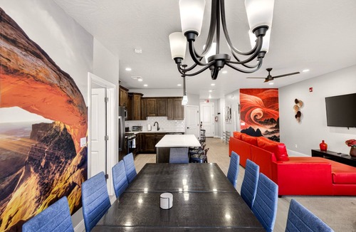 Hurricane House | 4BR Near Zion -Pool, Fire Pit & Game Room