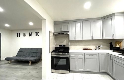 Mission - Garin House | 4BR Retreat Near Garin Park – Scenic Trails, Pet-Friendly, Fast WiFi