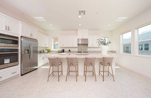 Irvine House | 4BR Sentosa Luxe Retreat｜Community Pool｜Garage Access｜Remote Lock｜Wifi #42267
