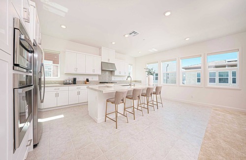 Irvine House | 4BR Sentosa Luxe Retreat｜Community Pool｜Garage Access｜Remote Lock｜Wifi #42267