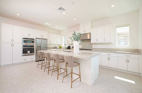 Irvine House | 4BR Sentosa Luxe Retreat｜Community Pool｜Garage Access｜Remote Lock｜Wifi #42267
