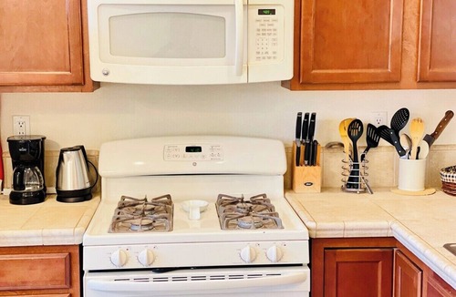 Northwest Reno House | 4TVs/6Beds/Pet OK/Sleeps 10