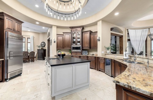 Apache Junction House | 5,000sf Custom Estate | 4 Ensuite Suites | Monthly Stays Welcome | Hot Tub