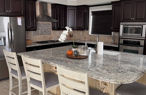 Chino House | 5 bedroom dream house in delightful Chino with AC and paradise for a backyard