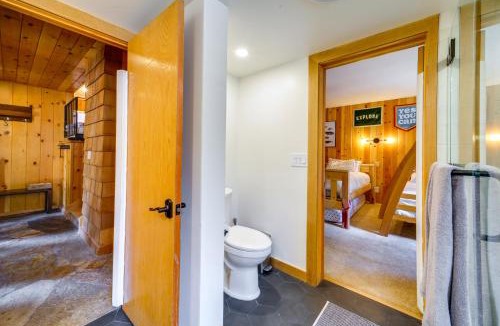 Truckee House | 5 Mi to Donner Lake: Cabin w/Deck + Pool Access!