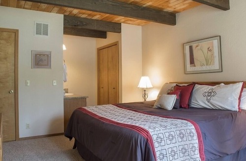 Tennis Village Condo | 51 Tennis Village | 2 BR / 2 BA, Sleeps 6