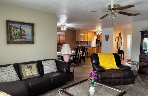 Sun City House | 55+ Golfer's Bliss! Ex-Large 2100 SQFT Home!