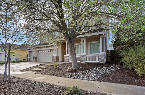 West Sacramento House | 5BR/3BA Central and Spacious Oasis Near the River