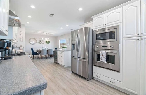 Highland Hills House | 5BR/3BA NEW Game Room, Pool + Arcade + Fire Pit!