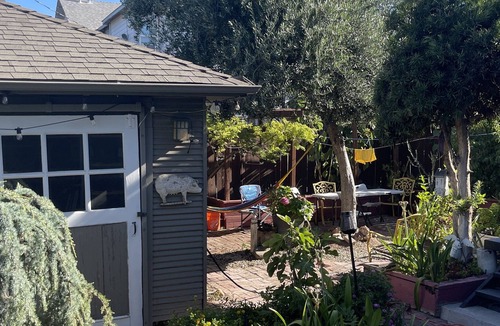 Stockton House | #5Lovely Room/w full bathroom, 3 block from Saint Joseph hospital
