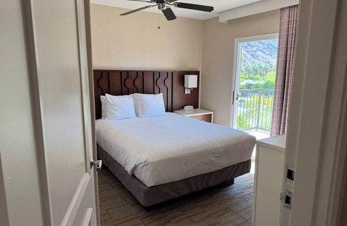 Old Las Palmas Resort | 6 Adults 2 Bedroom Full Kitchen 2 Full Bathrooms Patio with BBQ Grill