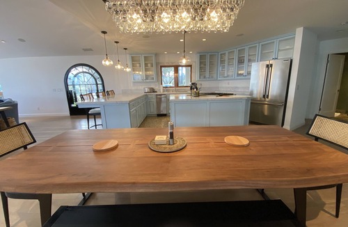 Paso Robles House | 6 bed 3 bath house surrounded by 9 acres of vines w/pool, jacuzzi, & fire pit.