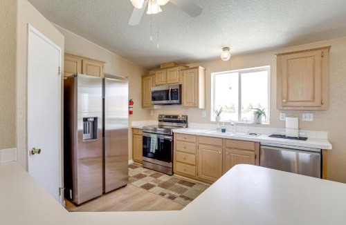 Pahrump House | 6 Mi to Downtown Pahrump: Scenic Desert Retreat