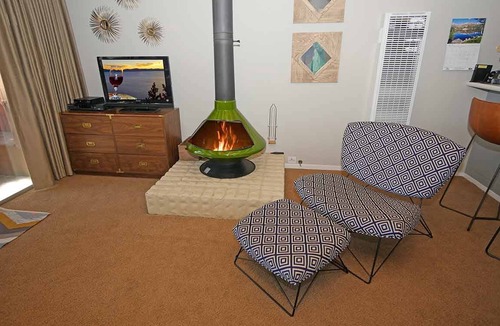 Tahoe Keys Condo | 65 m² Condo ∙ 1 bedroom ∙ 2 guests